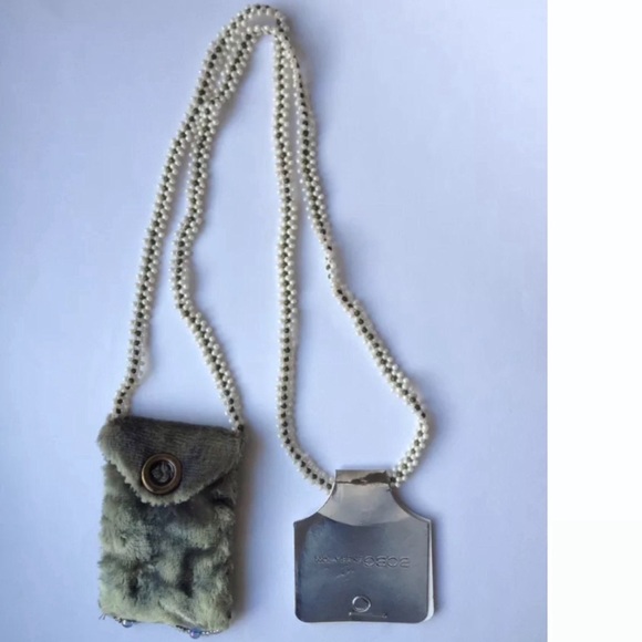 BCBGeneration NECKLACE APOTHECARY MEDICINE POUCH - Picture 3 of 4